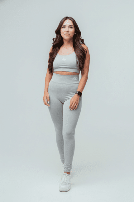 CONJUNTO TOP + LEGGING COR GELO