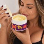 Esfoliante para Bumbum e Coxas Glow Chantilly 250g | para Foliculite Remove Células Mortas e Deixa a Pele Macia Lisa